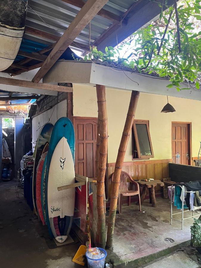 Big Daddy'S Surfcamp Apartamento Pasanggaran Exterior foto