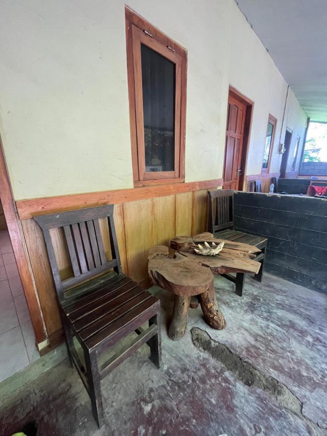 Big Daddy'S Surfcamp Apartamento Pasanggaran Exterior foto