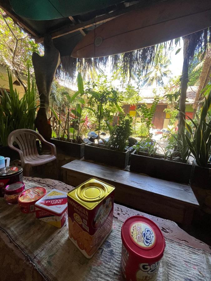 Big Daddy'S Surfcamp Apartamento Pasanggaran Exterior foto