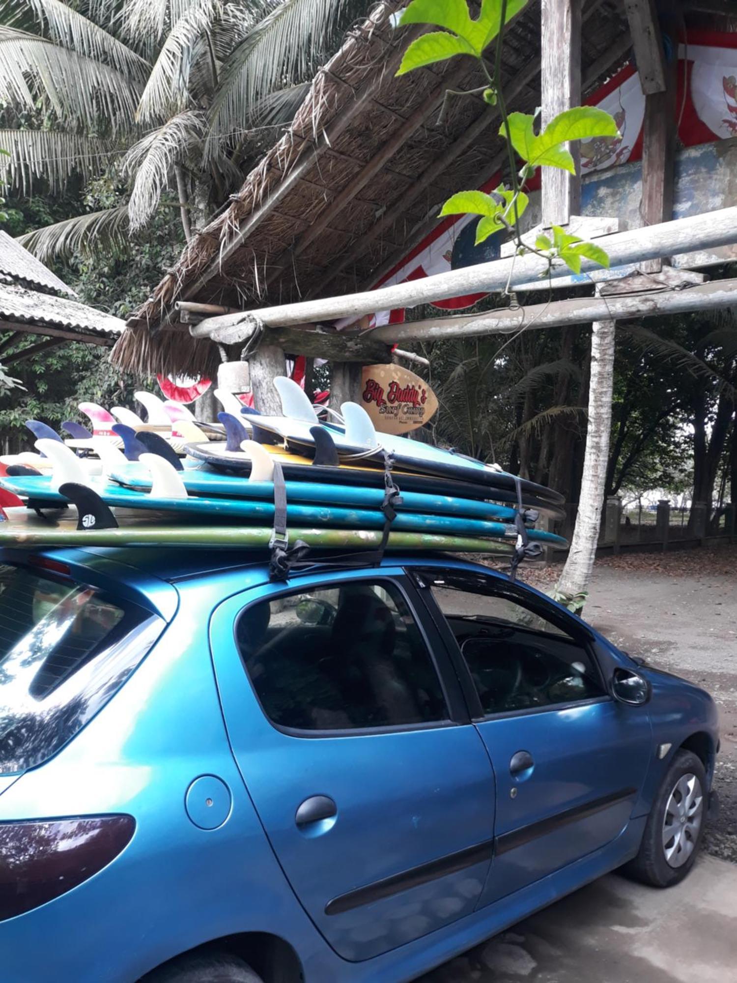 Big Daddy'S Surfcamp Apartamento Pasanggaran Exterior foto